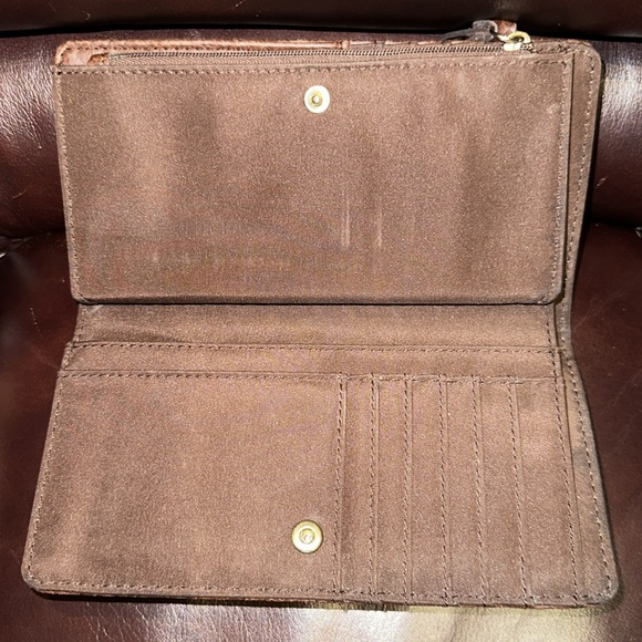 Relic Butterfly Wallet - Picture 12 of 16